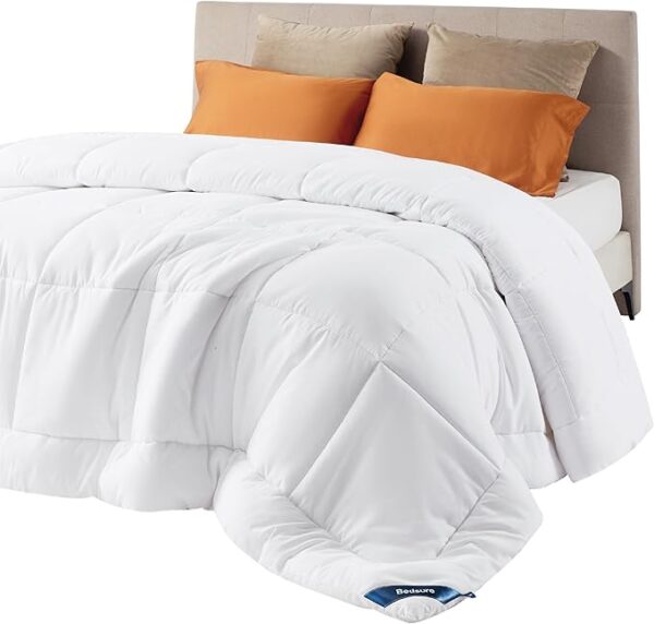 Bedsure Comforter Duvet Insert - Quilted Comforters Queen Size, All Season Duvet, GentleSoft™ Down Alternative Bedding, with 8 Tabs, Gifts for Women/Men, White, Queen 88 x 88 Inches